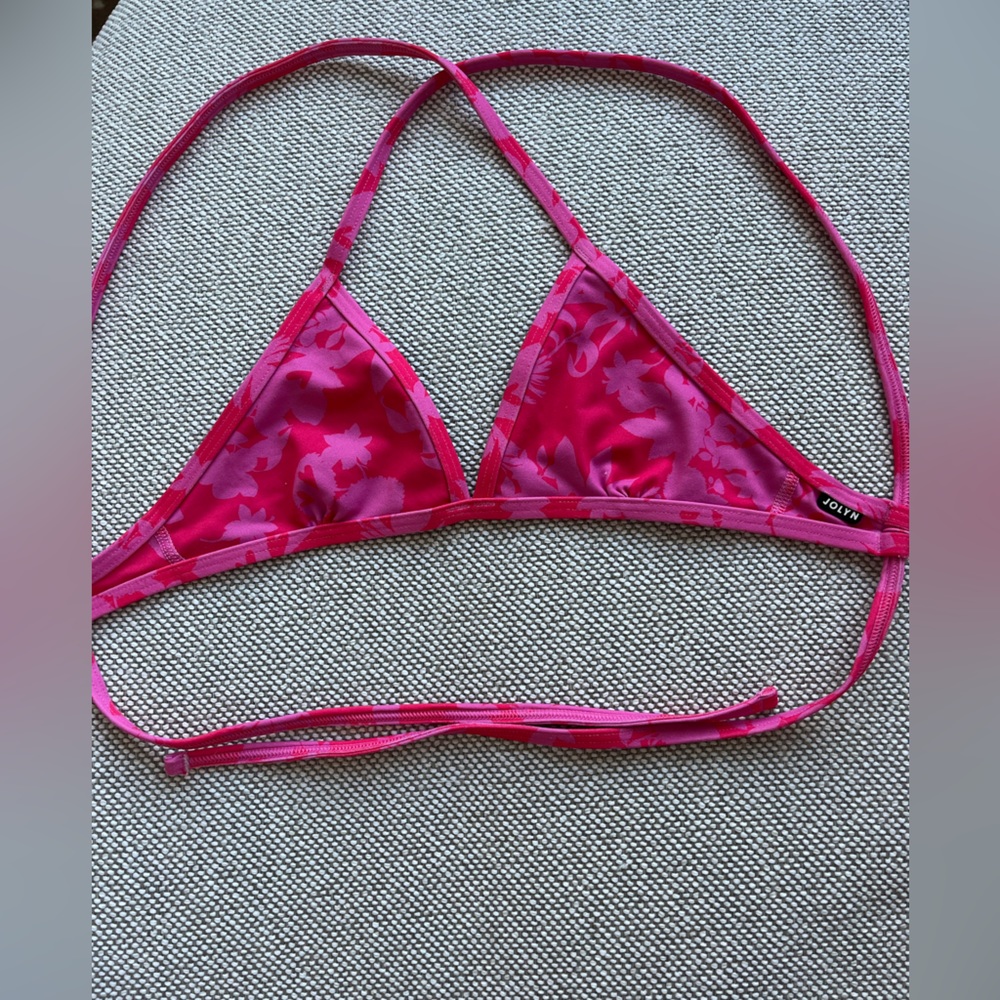 Xs Jolyn bikini top!